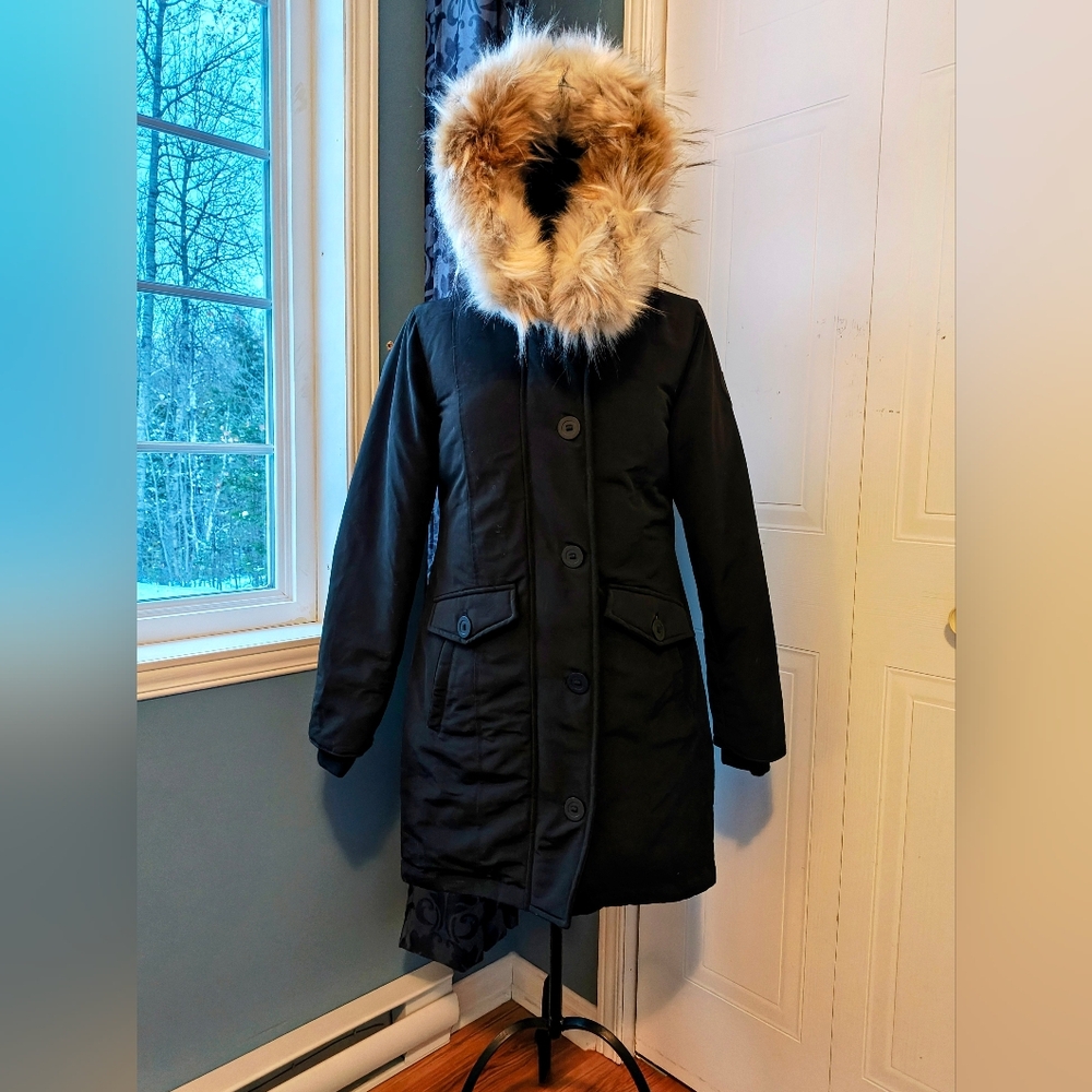 BNWT Storm Mountain Down Logan Black Parka